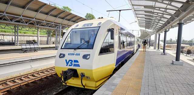 Укрзализныця запустит Буковельский экспресс: откуда и куда будет курсировать