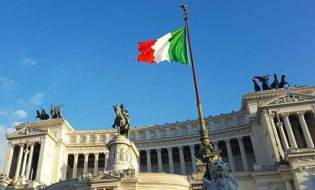 Италия на три месяца продлила чрезвычайное положение из-за COVID