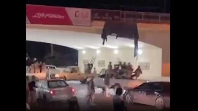 В Ливии вооруженные люди захватили здания правительства и Минобороны