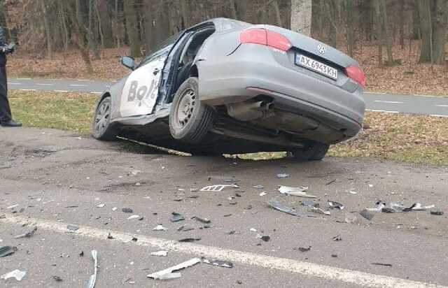 "Мы выжили чудом!" Таксист-иностранец без водительских прав устроил ДТП в Харькове