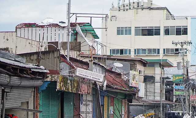 Филиппины накрыл мощный супертайфун "Рэй": погибли десятки человек