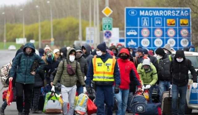 Куди й чому їдуть заробітчани: названі причини відтоку населення України