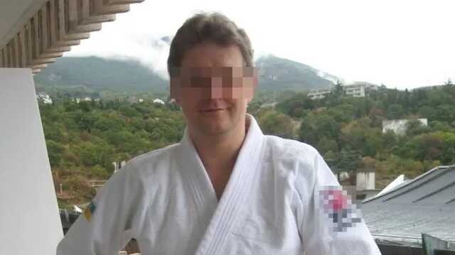 В Петербурге украинский эксгибиционист демонстрировал гениталии в женском наряде