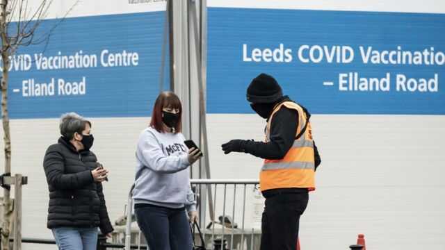 В Британии дали мрачный прогноз по смертности от «Омикрона»: нужен жесткий локдаун