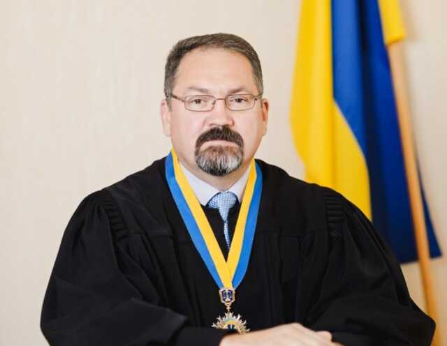 Глава Хозсуда Черкасской области задекларировал за собой только гараж и землю