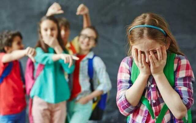 В Полтаве восьмиклассницы издевались над учениками младших классов