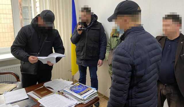 У главы Ивано-Франковской таможни нашли 234 тысячи долларов