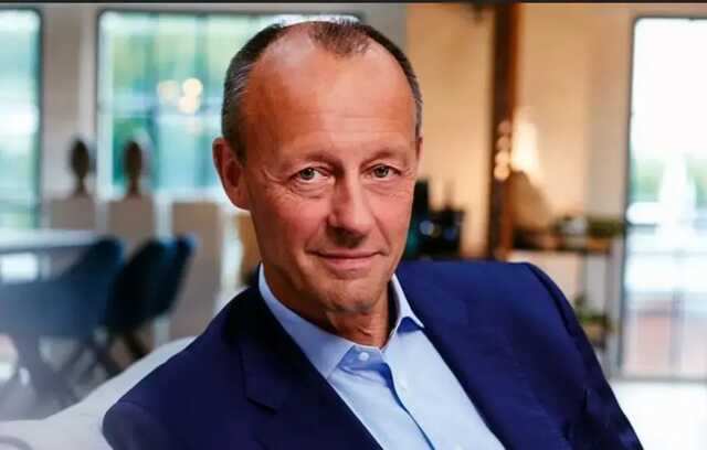 Преемник Меркель в ХДС поддержал поставки оружия Украине