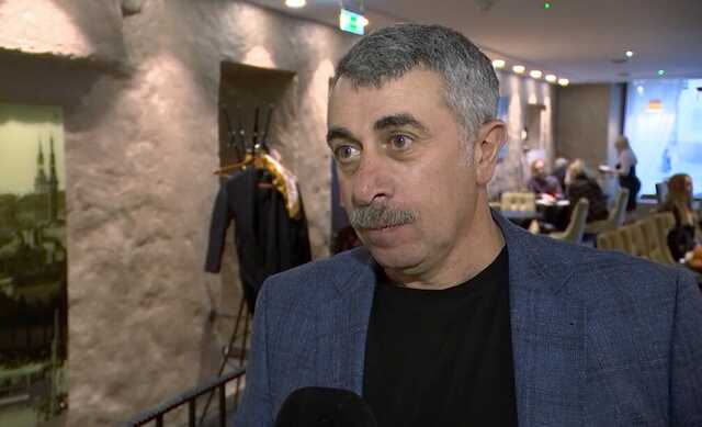 Комаровский призвал поддерживать украинский язык, но не "подавлением" русского