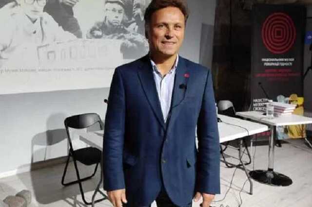 Директор неработающего музея Евромайдана за месяц получил почти 90 тыс. гривен