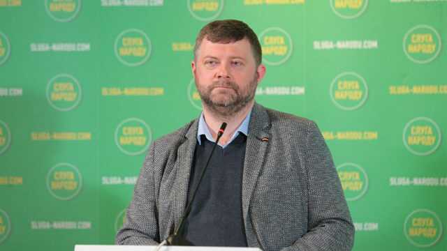 Вице-спикер Рады Александр Корниенко продал Шуту машину за 873 тыс. грн