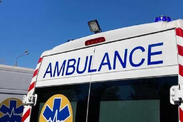 В Кривом Роге мужчина выпал с третьего этажа