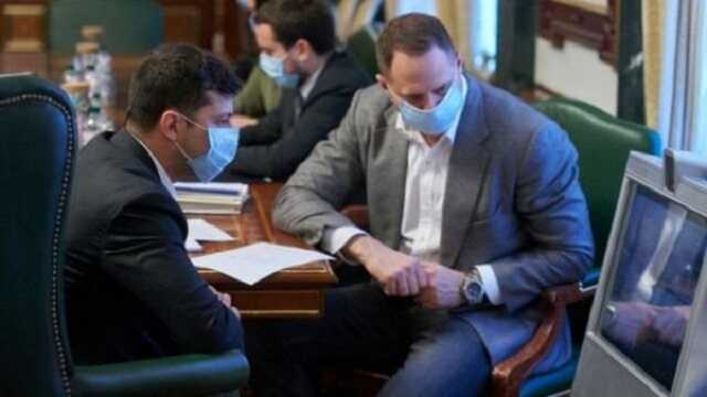 Президент Украины – главное препятствие в преследовании военных преступников