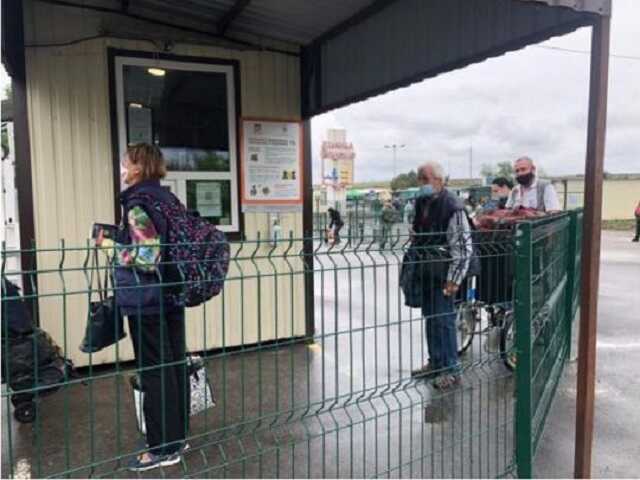 Вызывает большие трудности: в Украине отменили самоизоляцию при пересечении КПВВ на Донбассе