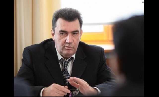 Путин хочет, чтобы Украина развалилась на две-три части, – Данилов