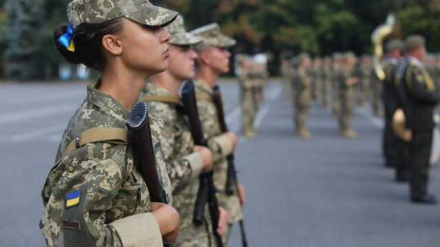 Добровольный воинский учет для женщин: в Раде зарегистрировали новый законопроект