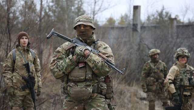 С сегодняшнего дня в Украине вводят в действие закон "Об основах национального сопротивления"