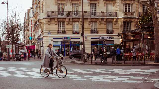 Новый год как весна: во Франции установилась аномально теплая погода