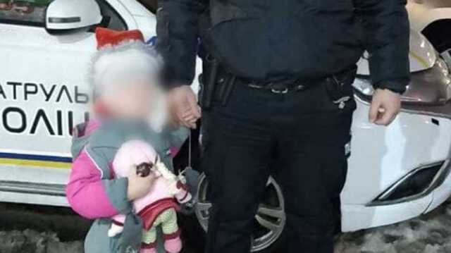 У Харкові горе-матір залишила дитину з малознайомим чоловіком: дівчинку шукала поліція