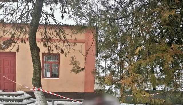 Ударила ножом в живот: подробности убийства пьяного поклонника на дискотеке в Николаевской области