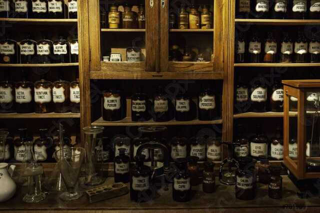 В Днепре в заброшенной аптеке нашли труп девушки