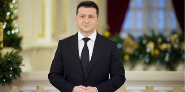 "Гантели стоят, Петя спит": Зеленский показал свою первую тренировку в 2022