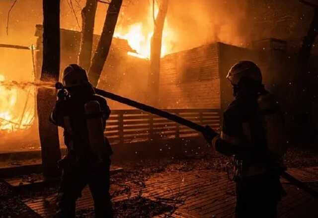 На Трухановом острове в Киеве произошел масштабный пожар