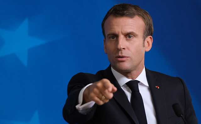 "Это стратегия": Макрон заявил, что хочет "разозлить" непривитых