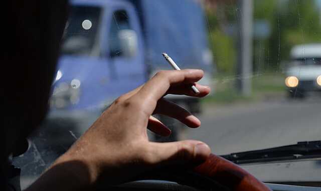 В Киеве из-за курения в салоне возник конфликт между пассажиром и водителем маршрутки