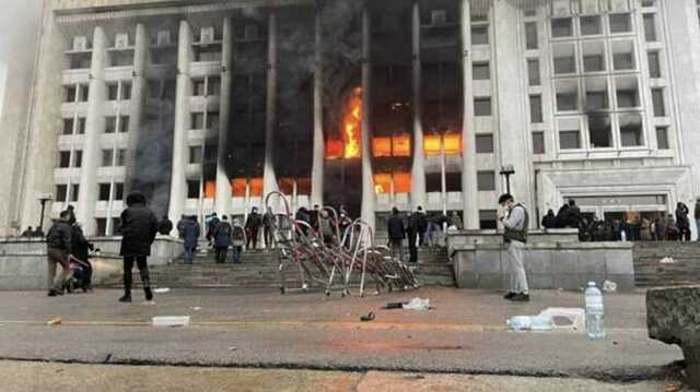 Казахстан — в огне: кто поднес спичку? — российский историк