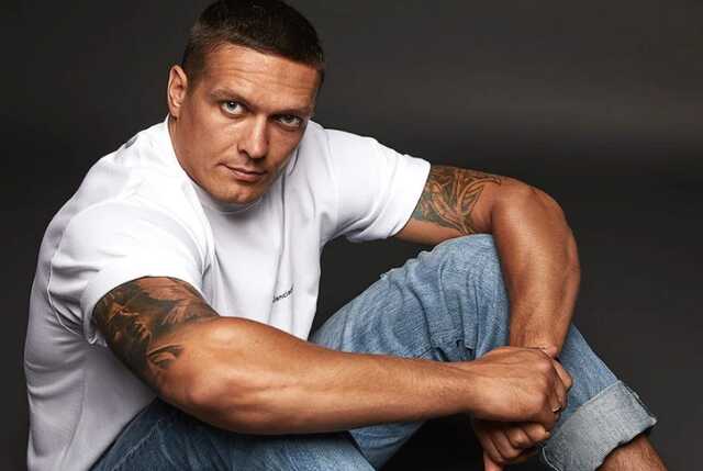 Усика обстреляли в Буковеле: видео "боя" со снежной пушкой