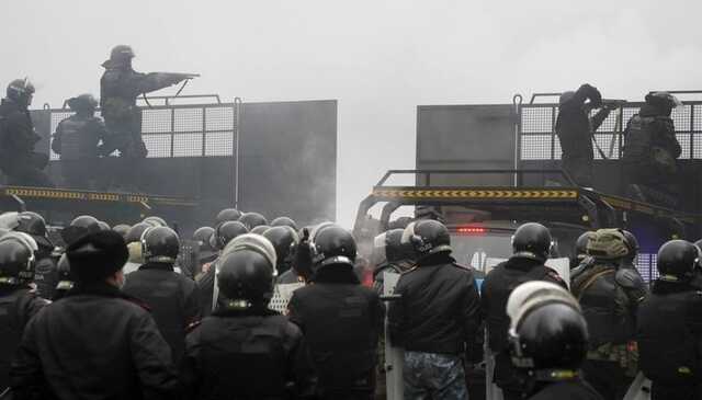 Протестующих в Алматы расстреливали военные без опознавательных знаков и говорившие по-русски – СМИ