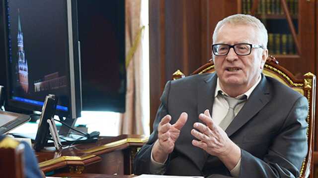 Жириновский требует приступить к бомбардировкам Украины