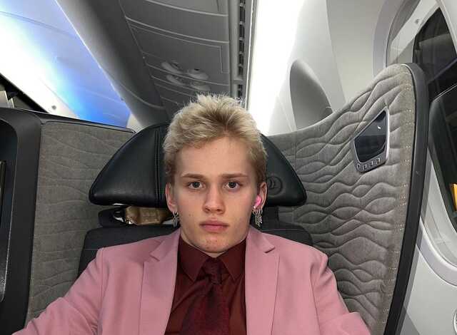 Тикток-блогера Даню Милохина не пустили в Украину