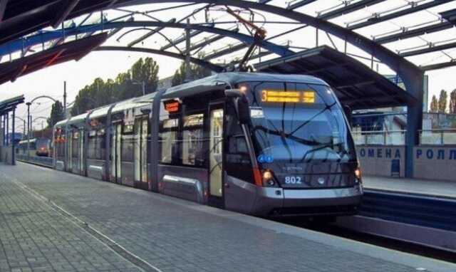 В Киеве ночью сократят работу скоростного трамвая: список маршрутов