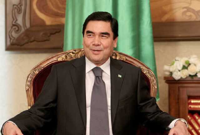 В госучреждениях Туркменистана обновляют портреты Бердымухамедова. За счет работников