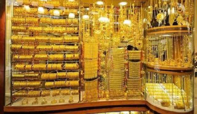 В Дубае выставили на продажу шарф из золота за 140 тысяч долларов