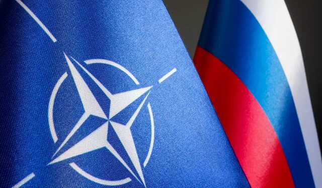 Россия осудила политику НАТО и пригрозила "самыми непредсказуемыми последствиями"