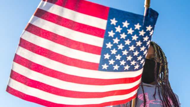 США не рекомендуют американцам ехать в Украину из-за угрозы вторжения России