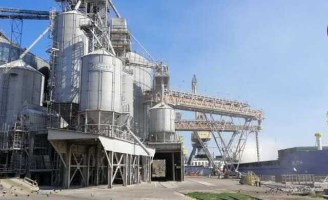 Швейцарская компания стала владельцем логистического бизнеса в Мариуполе