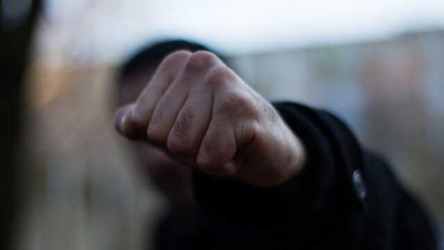 В Киеве задержан водитель, избивший прохожего за замечание о парковке