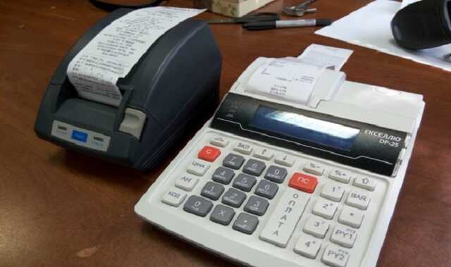 Налоговая напомнила предпринимателям о штрафах за отказ принимать платежные карты покупателей