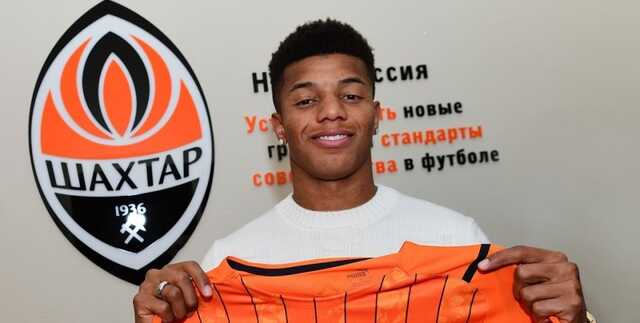 "Шахтер" официально подписал бразильского таланта, которого увел у английских клубов