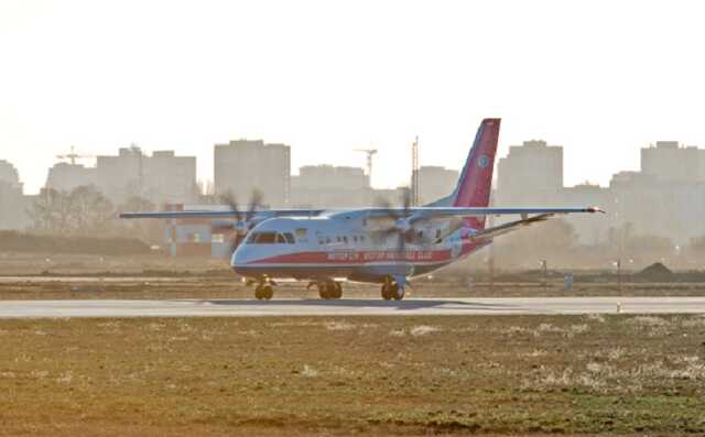 Самолет украинской авиакомпании не смог вылететь из Одессы: пассажиров доставил другой борт