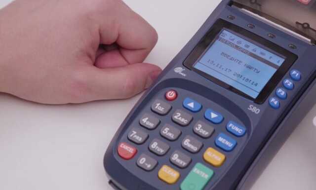 Украинцам рассказали о схеме продавцов с "неработающим" терминалом