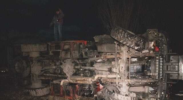 В Новомосковске перевернулся пожарный автомобиль