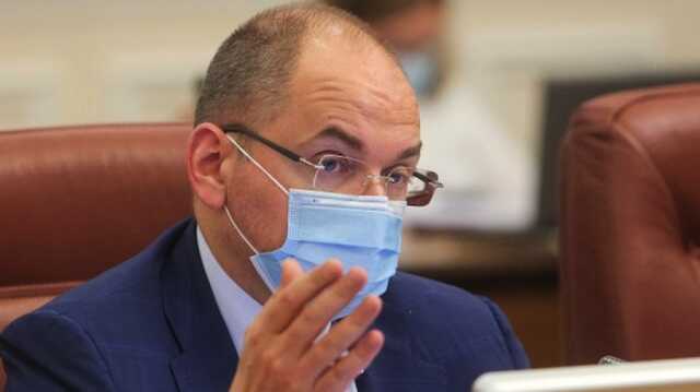 Бывший глава Минздрава назвал вакцинацию в Украине «идиотской»