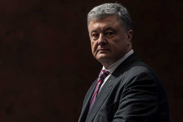 Порошенко прибыл в Печерский райсуд Киева