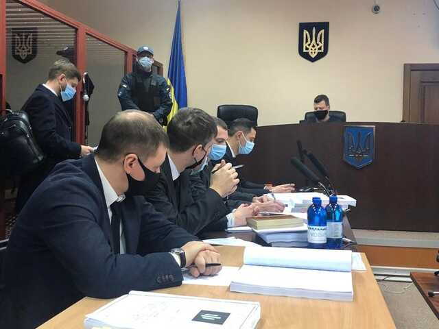 Печерский суд начал рассмотрение ходатайства об избрании меры пресечения Порошенко