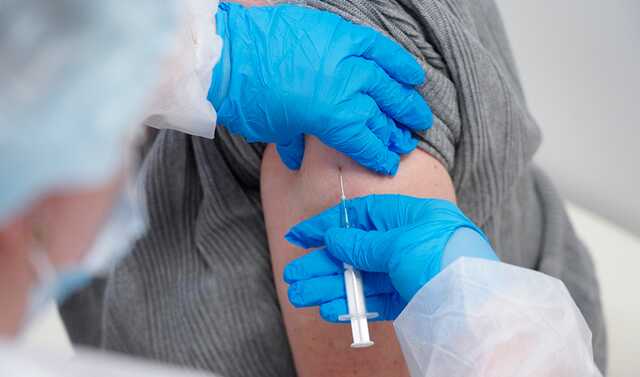 В Австрии с февраля вводят обязательную вакцинацию от коронавируса